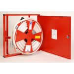 Nástenný hydrant s tvarovo stálou hadicou D25 - 30bm - plné dvierka - prúdnica ekv.10